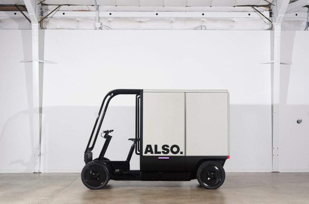 Also quad cargo commercial autonomous delivery vehicle