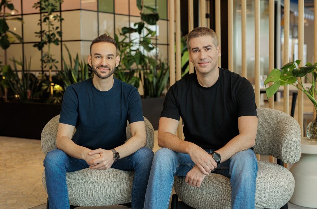 Oak co-founders Tal Marom (left) and Shai Morag