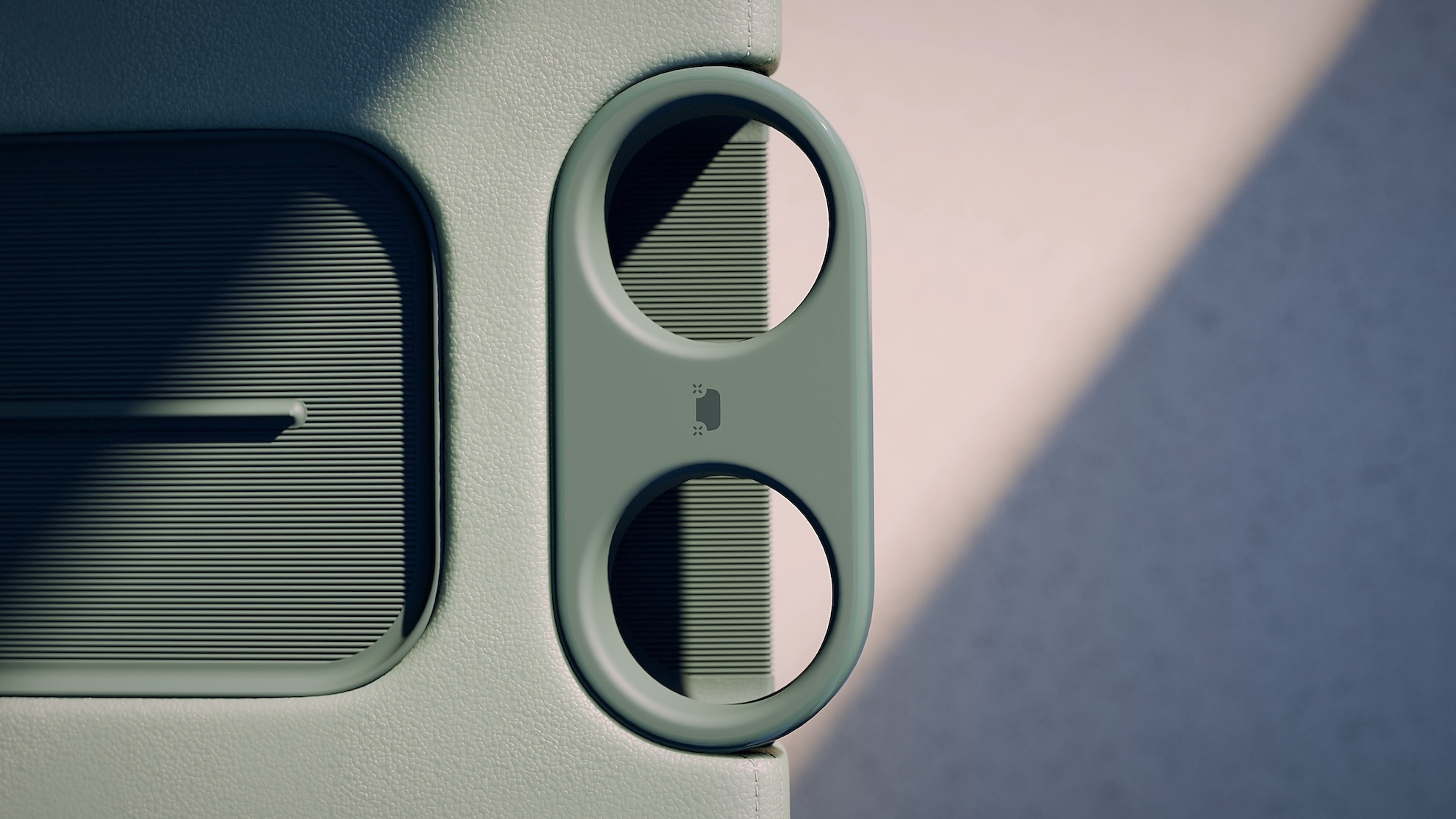 zoox_newvehicle_cupholders